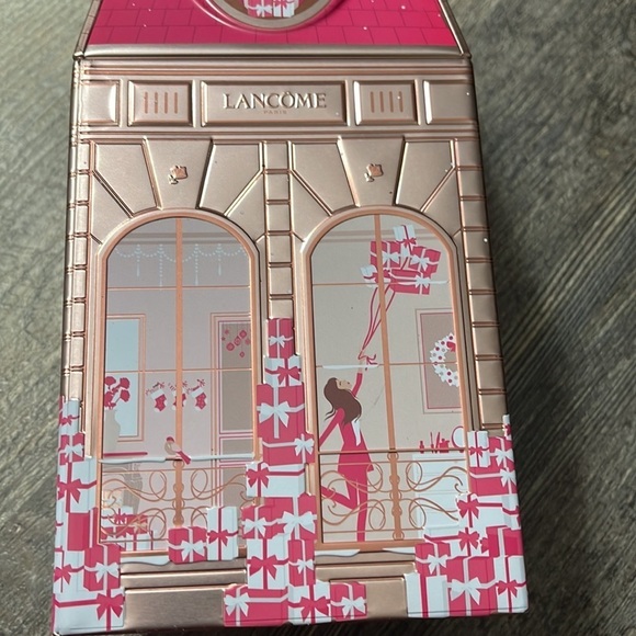 Lancome gift box - Picture 4 of 8